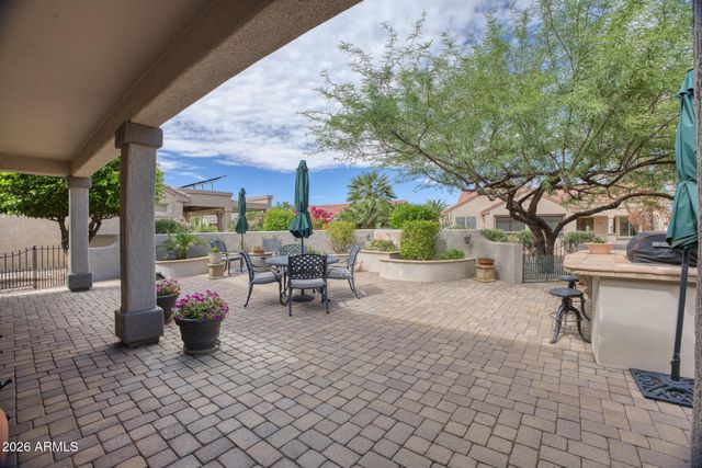 16404 W UNA NOCHE Court, Surprise, AZ 85374