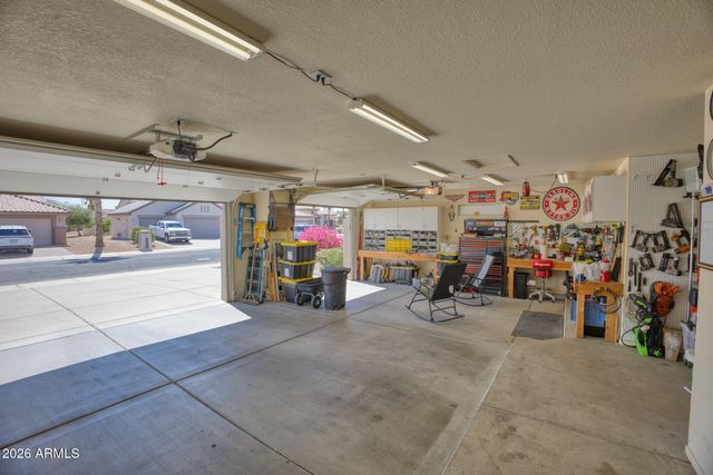 16404 W UNA NOCHE Court, Surprise, AZ 85374