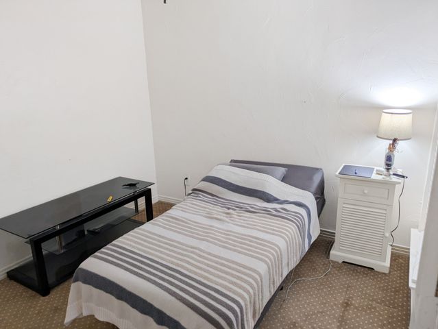 18333 Roehampton Drive 714, Dallas, TX 75252