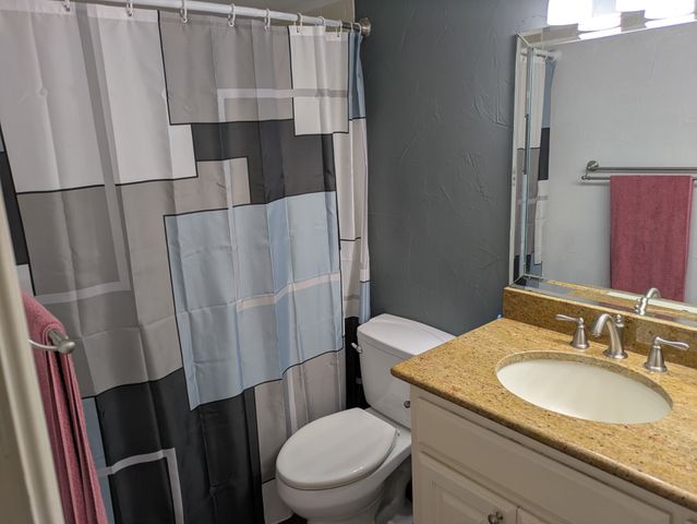 18333 Roehampton Drive 714, Dallas, TX 75252
