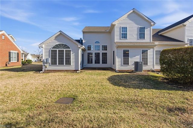 404 Dundee LN, Chesapeake, VA 23322