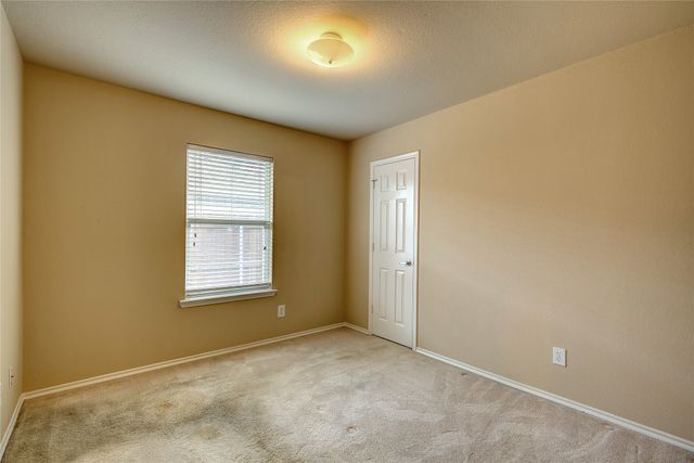 231 Willow Creek Lane, Terrell, TX 75160