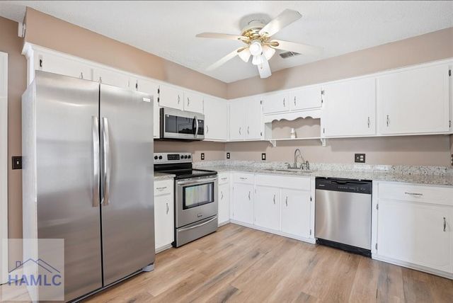 197 Waters Avenue, Allenhurst, GA 31301