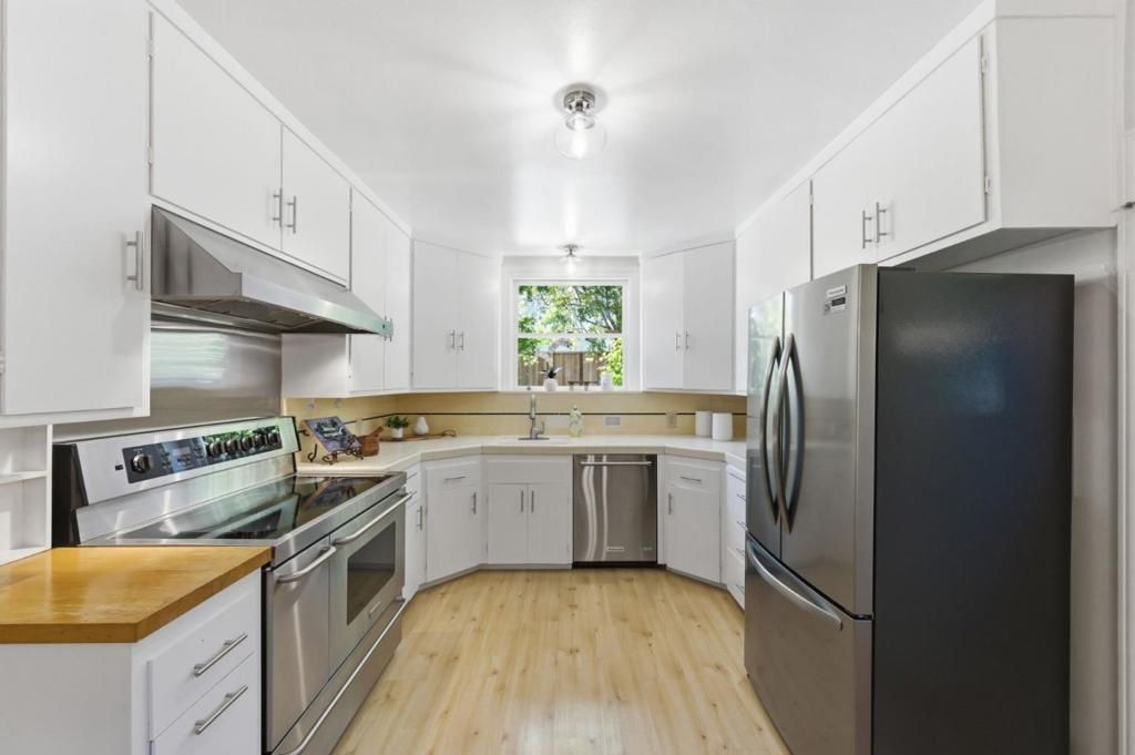 Image 15 of property listing at 510 Aragon Boulevard, San Mateo, CA 94402