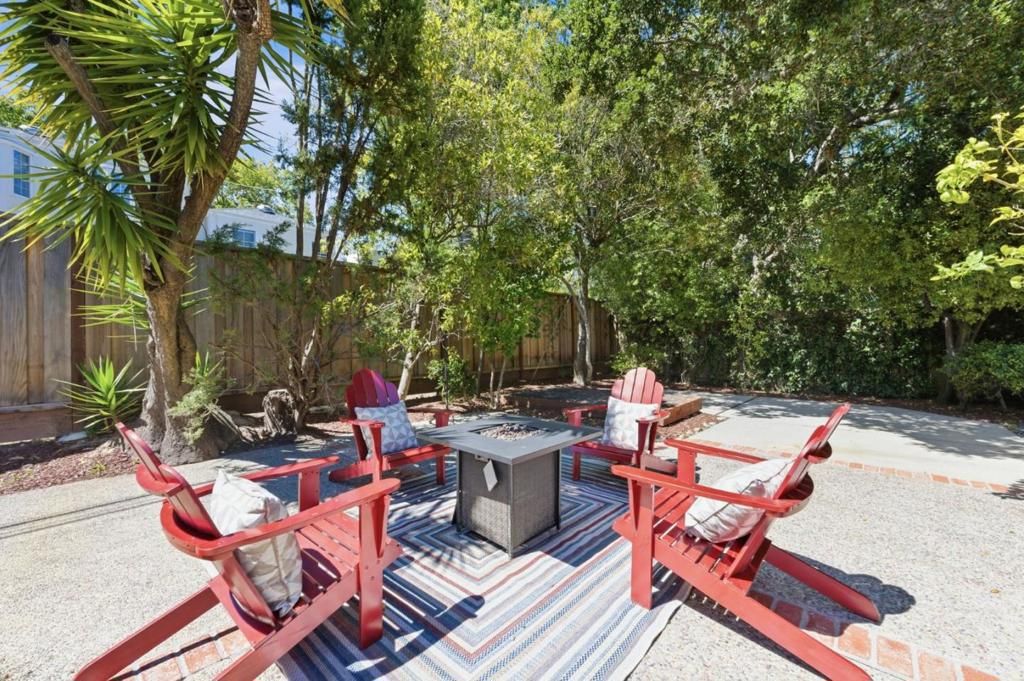 Image 38 of property listing at 510 Aragon Boulevard, San Mateo, CA 94402