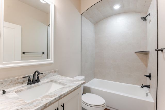 9213 Parkview Circle, Tolar, TX 76476