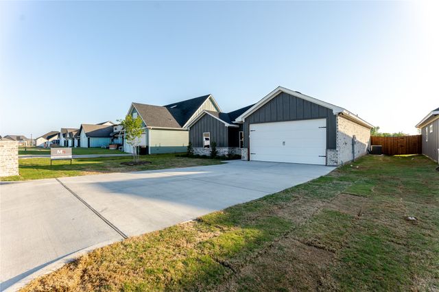 9213 Parkview Circle, Tolar, TX 76476