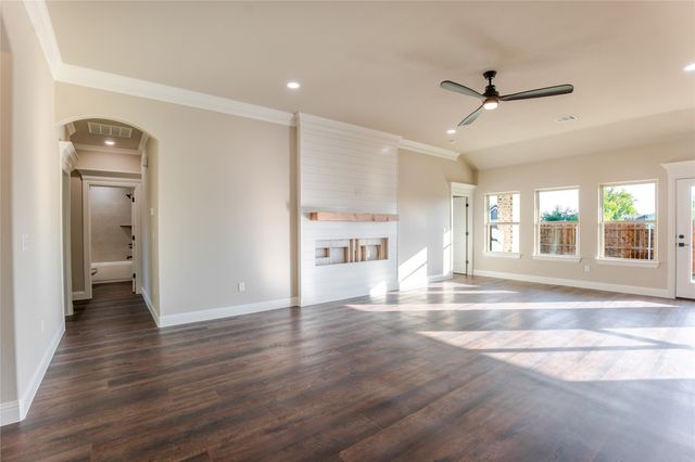 9213 Parkview Circle, Tolar, TX 76476