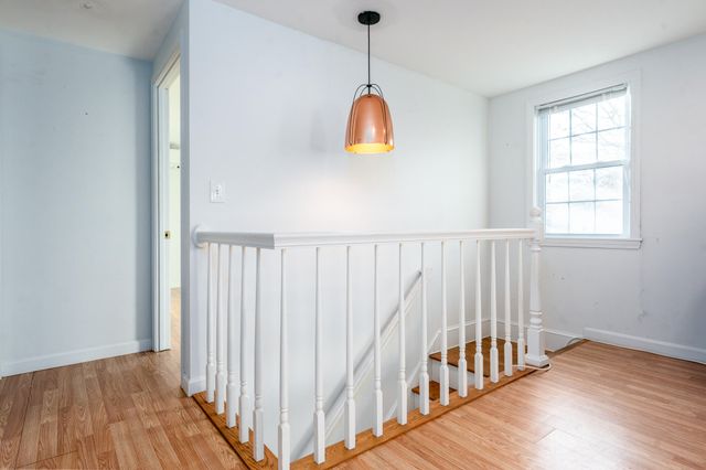 27 Quaker Lane, Harwich, MA 02645