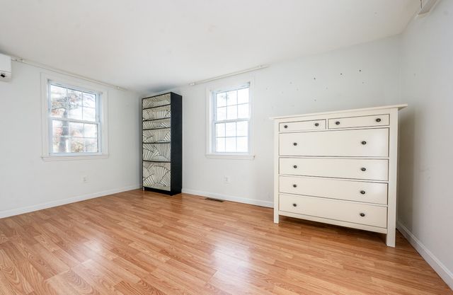 27 Quaker Lane, Harwich, MA 02645