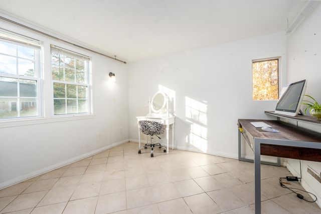 27 Quaker Lane, Harwich, MA 02645