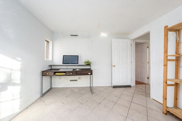 27 Quaker Lane, Harwich, MA 02645