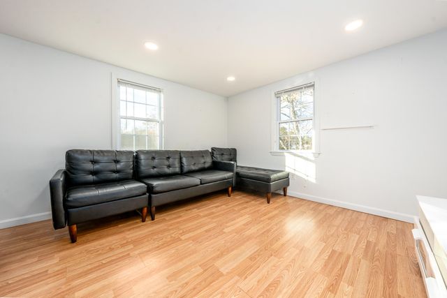 27 Quaker Lane, Harwich, MA 02645