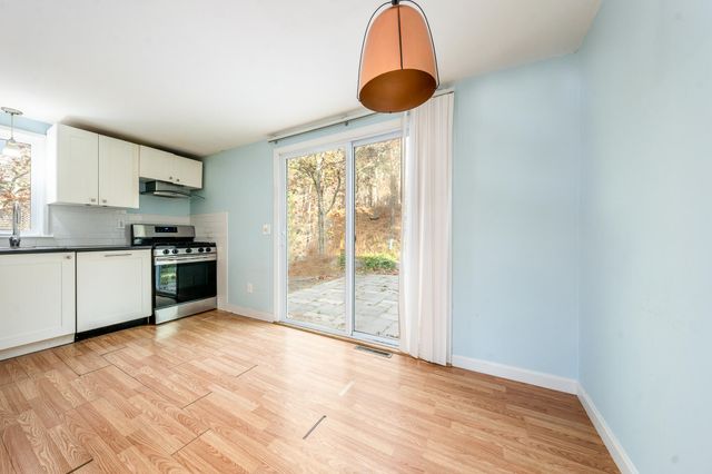 27 Quaker Lane, Harwich, MA 02645