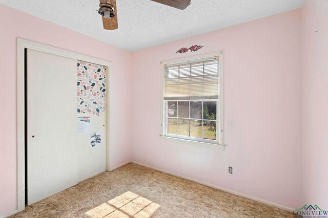 304 Hillcrest BLVD, Daingerfield, TX 75638