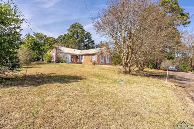 304 Hillcrest BLVD, Daingerfield, TX 75638