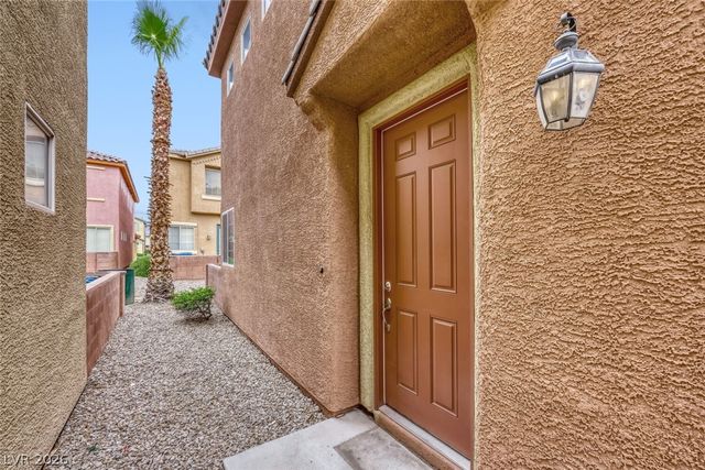 8160 Herring Avenue, Las Vegas, NV 89147