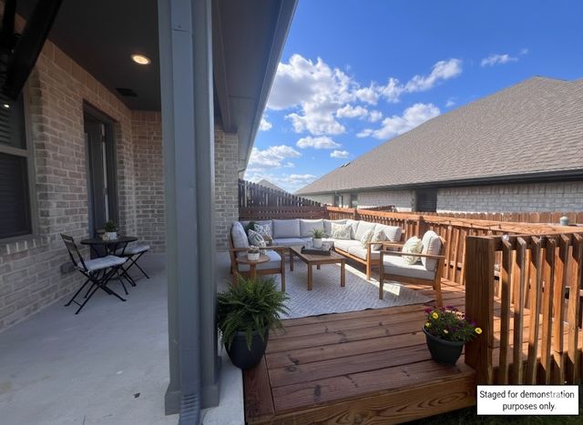537 Hillcrest Circle, Justin, TX 76247