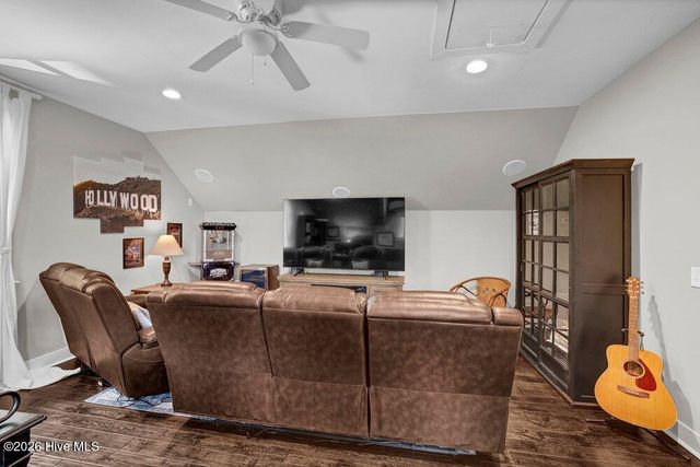 307 Whisper Park Drive, Wilmington, NC 28411