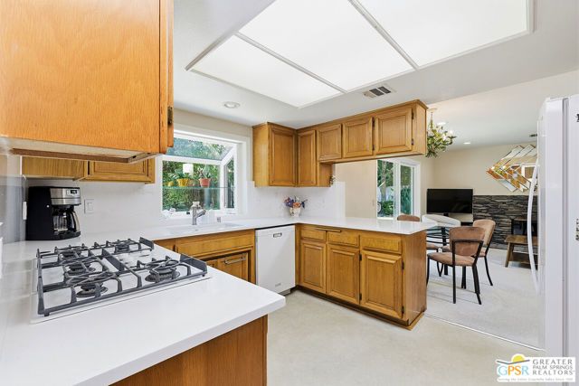 7822 Goldmine Lane, Los Angeles, CA 91406