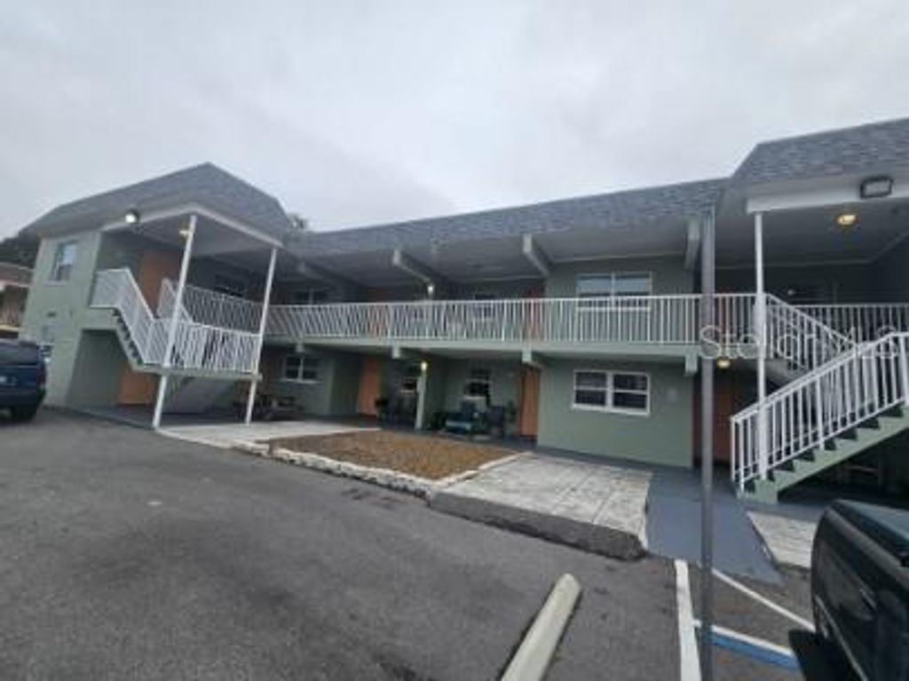 2035 ALPINE ROAD 3, Clearwater, FL 33755