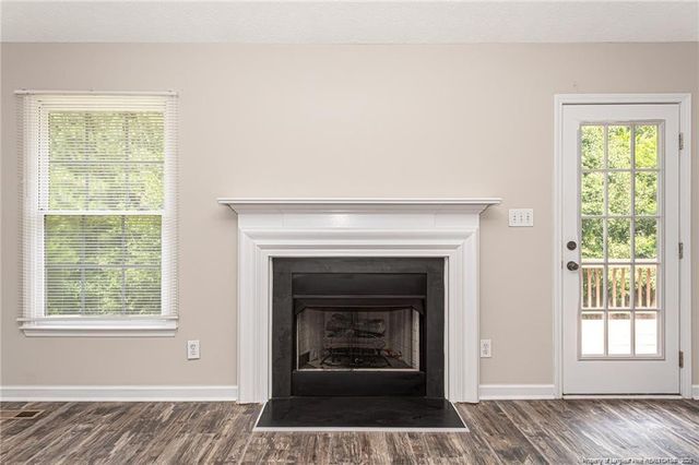 402 ROUNDTRTEE Drive, Fayetteville, NC 28303