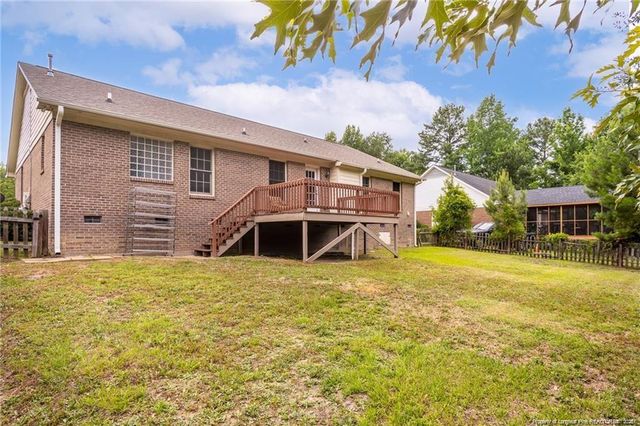 402 ROUNDTRTEE Drive, Fayetteville, NC 28303