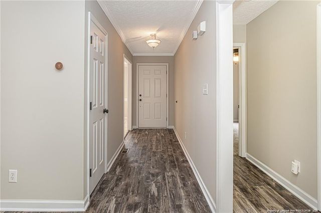 402 ROUNDTRTEE Drive, Fayetteville, NC 28303