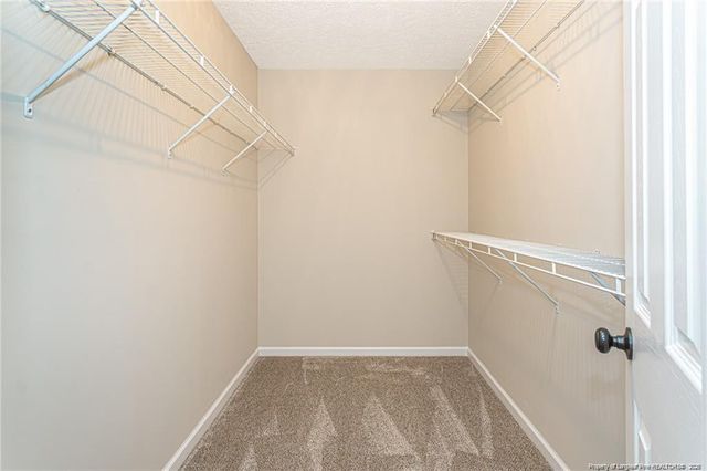 402 ROUNDTRTEE Drive, Fayetteville, NC 28303