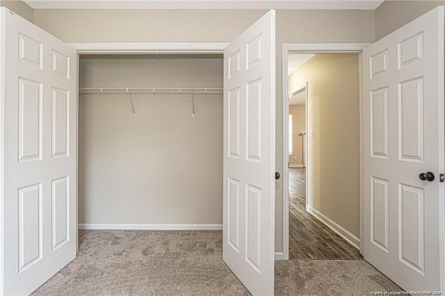 402 ROUNDTRTEE Drive, Fayetteville, NC 28303