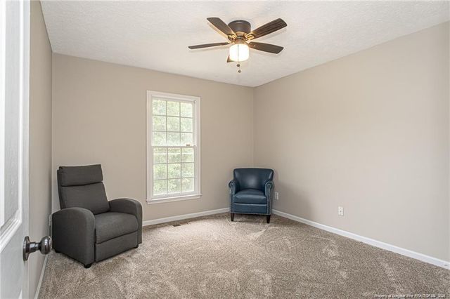 402 ROUNDTRTEE Drive, Fayetteville, NC 28303