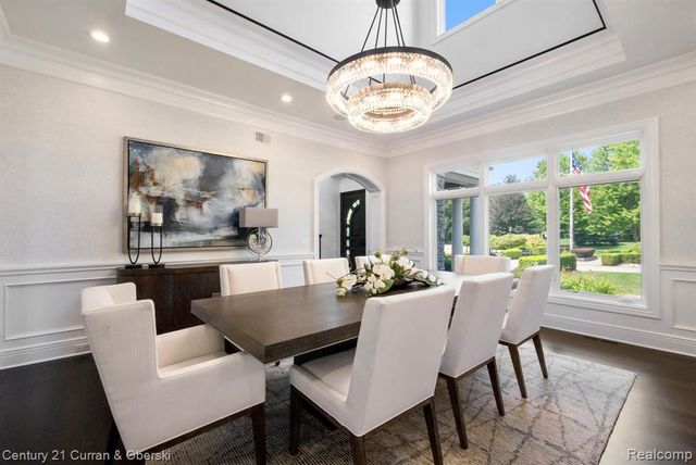 58415 10 Mile Road, South Lyon, MI 48178