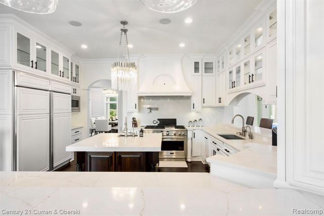 58415 10 Mile Road, South Lyon, MI 48178