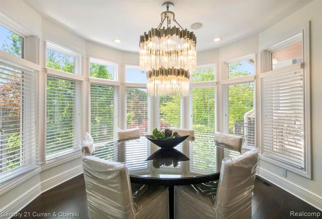 58415 10 Mile Road, South Lyon, MI 48178