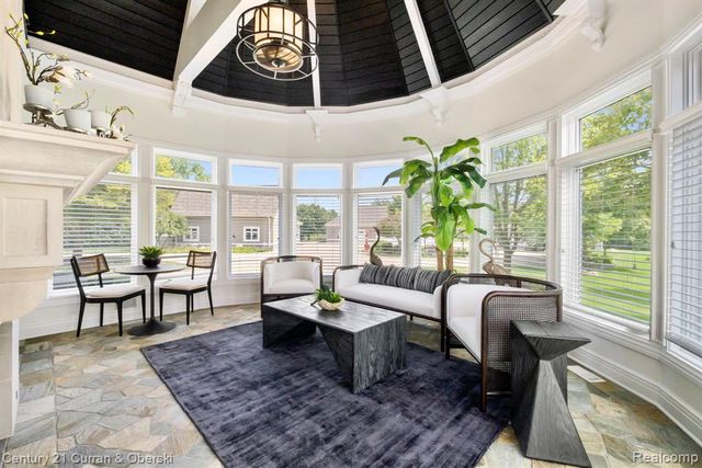 58415 10 Mile Road, South Lyon, MI 48178