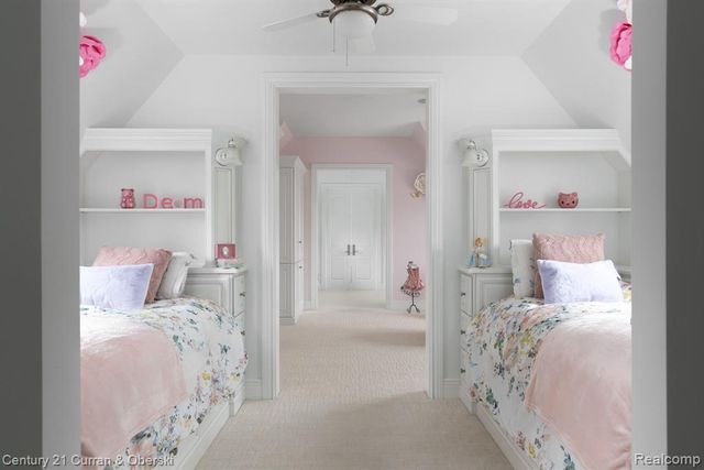 58415 10 Mile Road, South Lyon, MI 48178