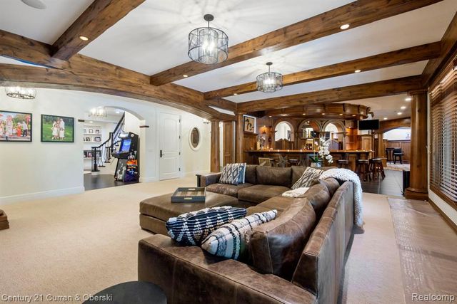 58415 10 Mile Road, South Lyon, MI 48178