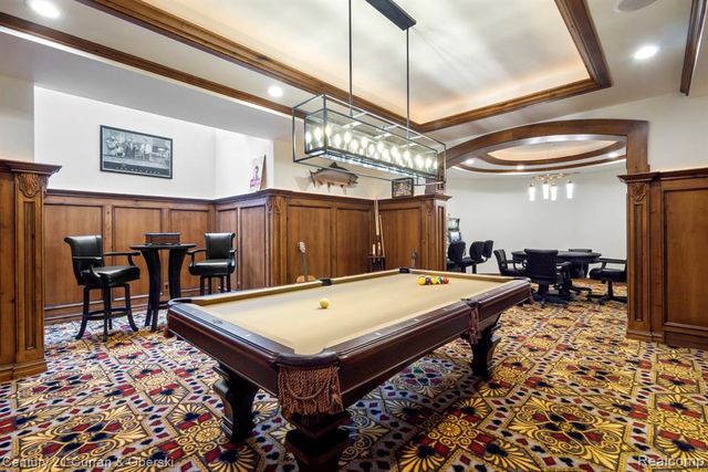 58415 10 Mile Road, South Lyon, MI 48178