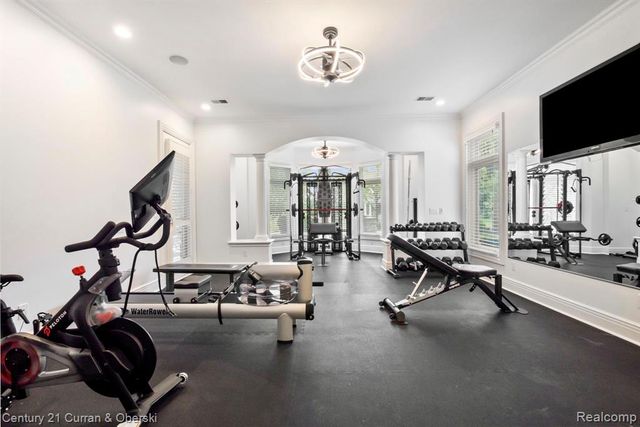 58415 10 Mile Road, South Lyon, MI 48178