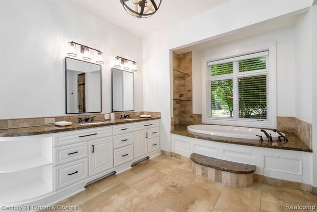 58415 10 Mile Road, South Lyon, MI 48178