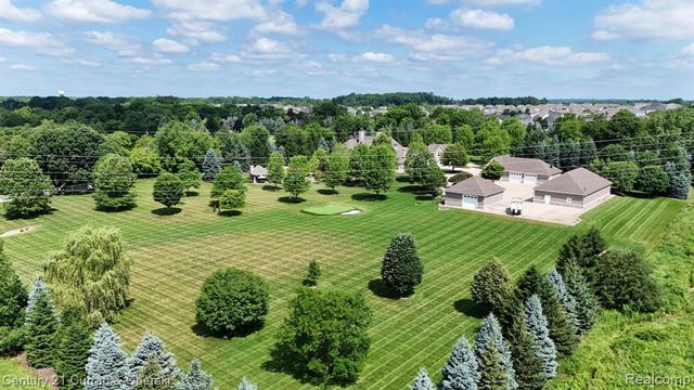 58415 10 Mile Road, South Lyon, MI 48178