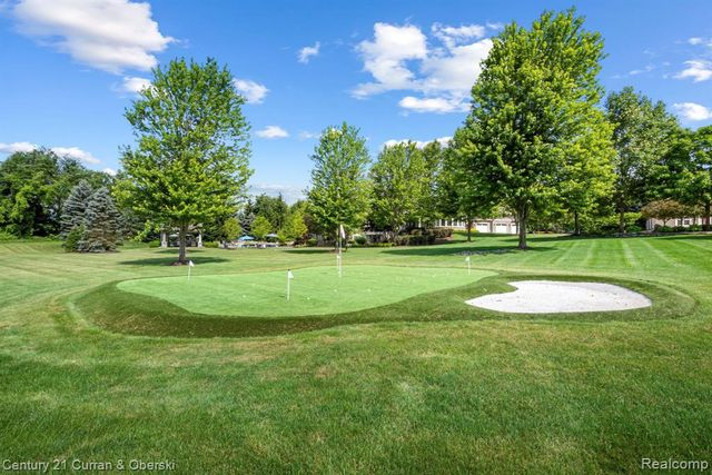 58415 10 Mile Road, South Lyon, MI 48178