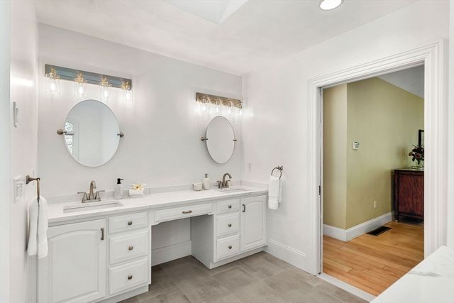 9 Fiorenza Dr, Wilmington, MA 01887