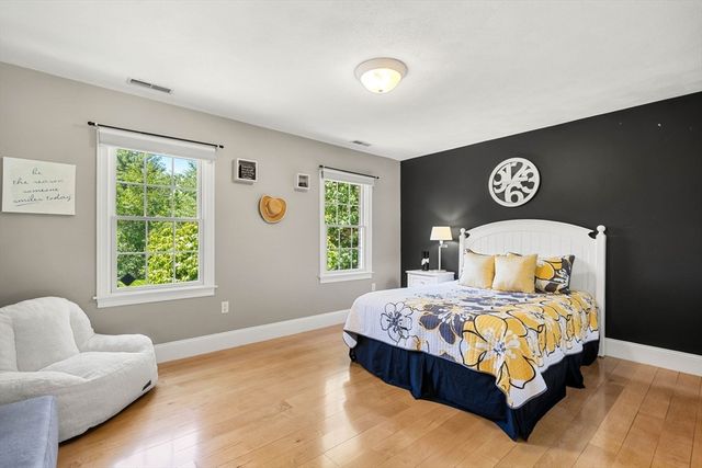 9 Fiorenza Dr, Wilmington, MA 01887