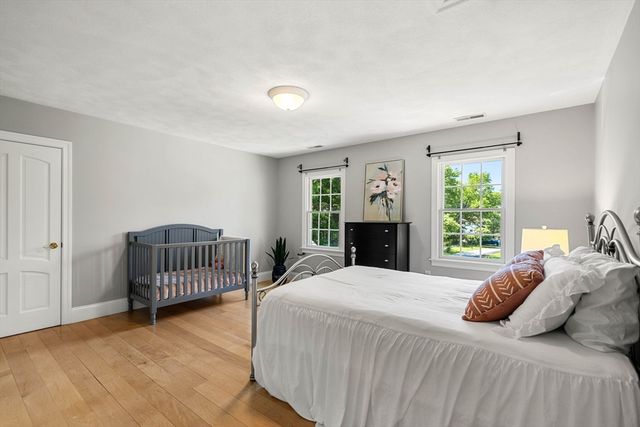 9 Fiorenza Dr, Wilmington, MA 01887