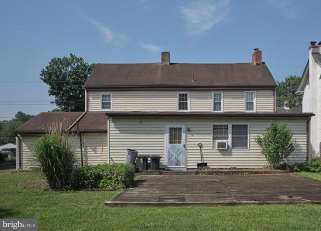 301 MAIN ST, Hulmeville, PA 19047