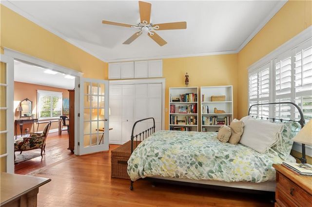 7116 Walnut Street, Kansas City, MO 64114