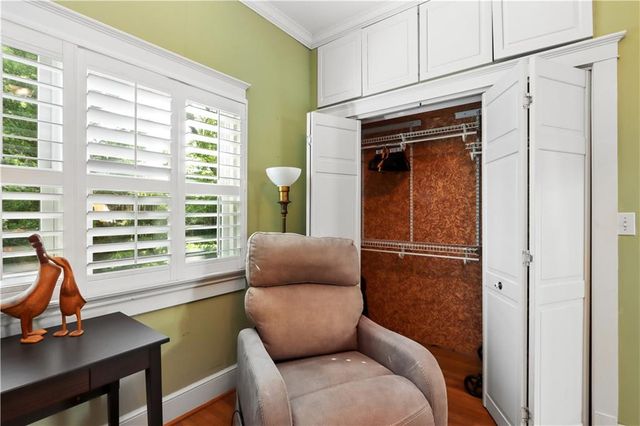 7116 Walnut Street, Kansas City, MO 64114