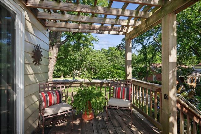 7116 Walnut Street, Kansas City, MO 64114
