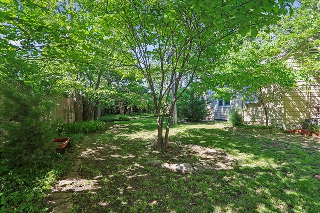 7116 Walnut Street, Kansas City, MO 64114